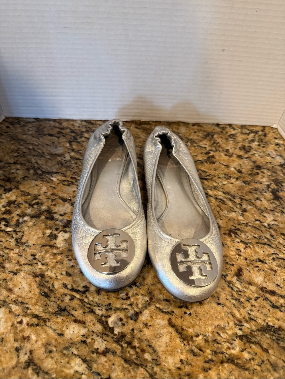 Tory Burch Reva flats metallic silver leather and logo medallion *should be sz 6